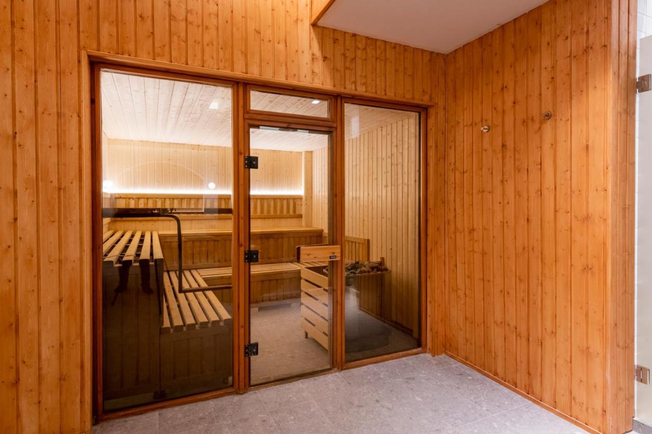 Maison Sofia - Mgallery Ngoại thất bức ảnh A modern Finnish sauna